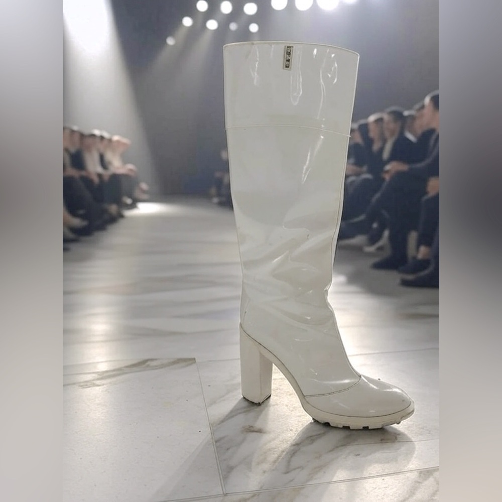 Rare Nando Muzi white patent leather knee high heel boots 39